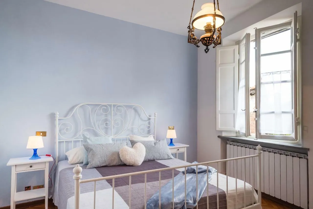 Rise And Smile Charming Penthouse Apartment Lucca Italy