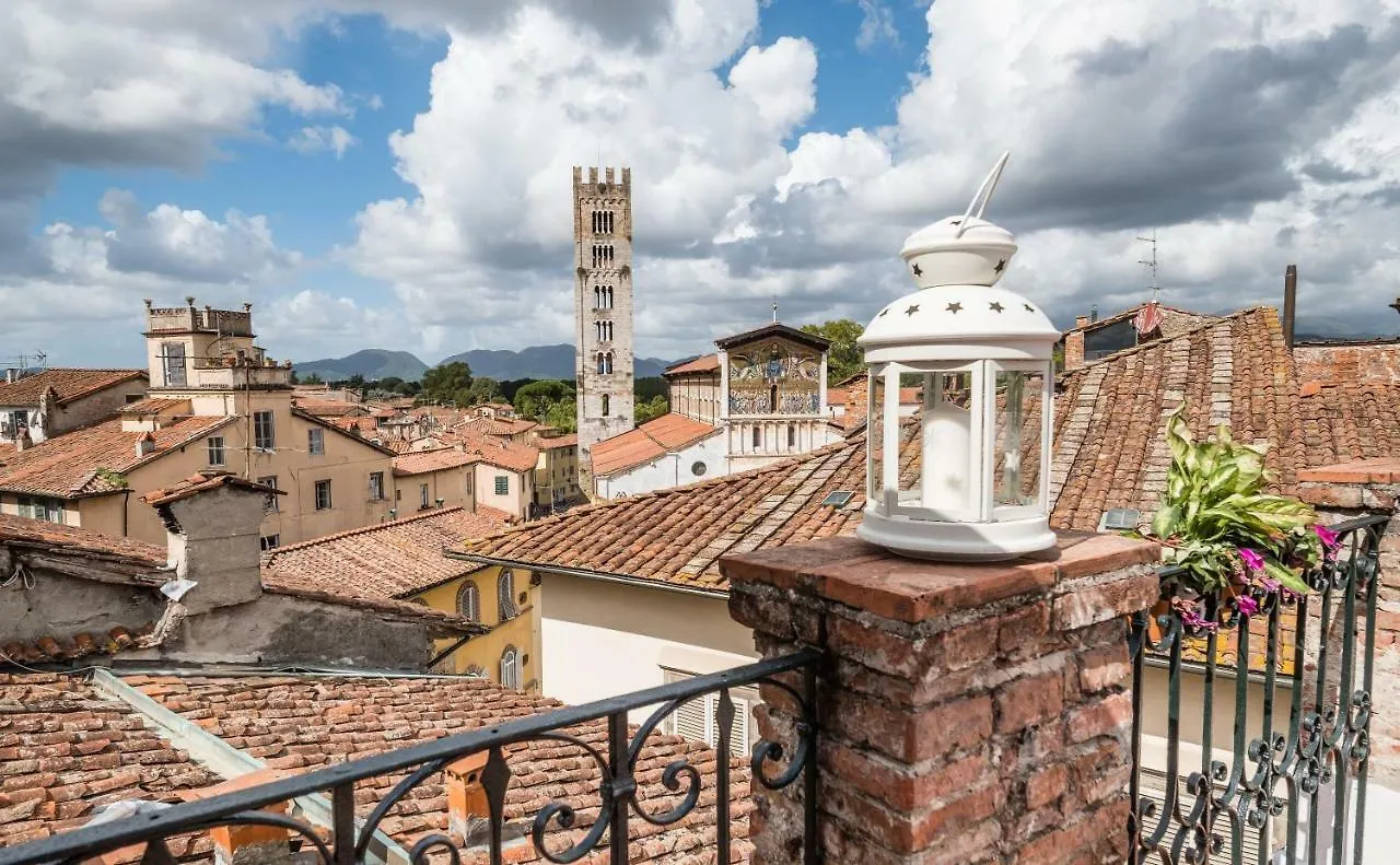 Rise And Smile Charming Penthouse Apartment Lucca 0*,  Italy