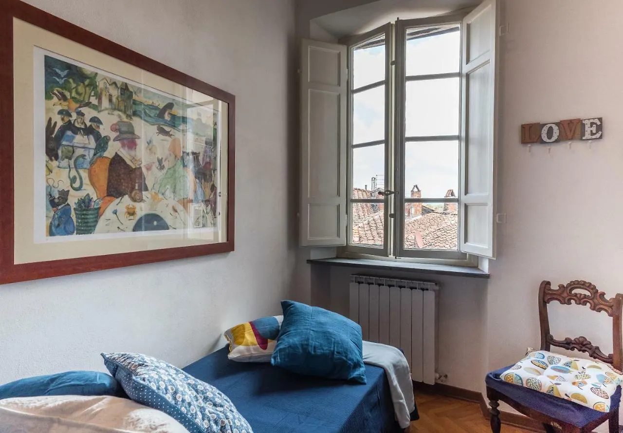 Rise And Smile Charming Penthouse Apartment Lucca